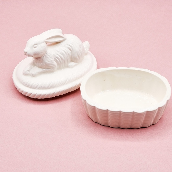 Trinket Box, Ceramic White Bunny Keepsake Box, Vintage Collectibles - Picture 4 of 5